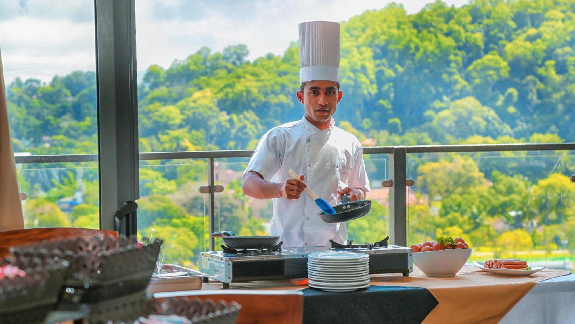Oak Ray Heritage Hotel Kandy Dış mekan fotoğraf